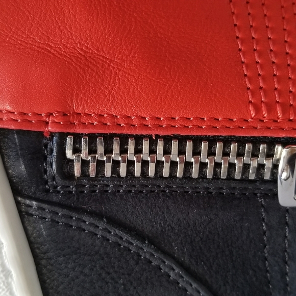 New In Box Gucci High Tops - Picture 9 of 16